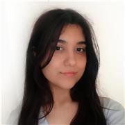 Profesora de inglés joven, 7 años estudiando con alto nivel. Doy clases desde primaria hasta la ESO. Gran flexibilidad horaria